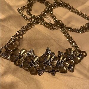 Flower bib necklace